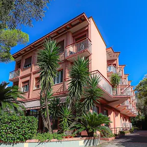 Hotell Esperia ***