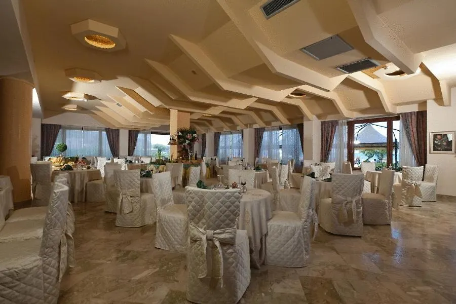 Hotel Riva Del Sole Cefalù 4*,