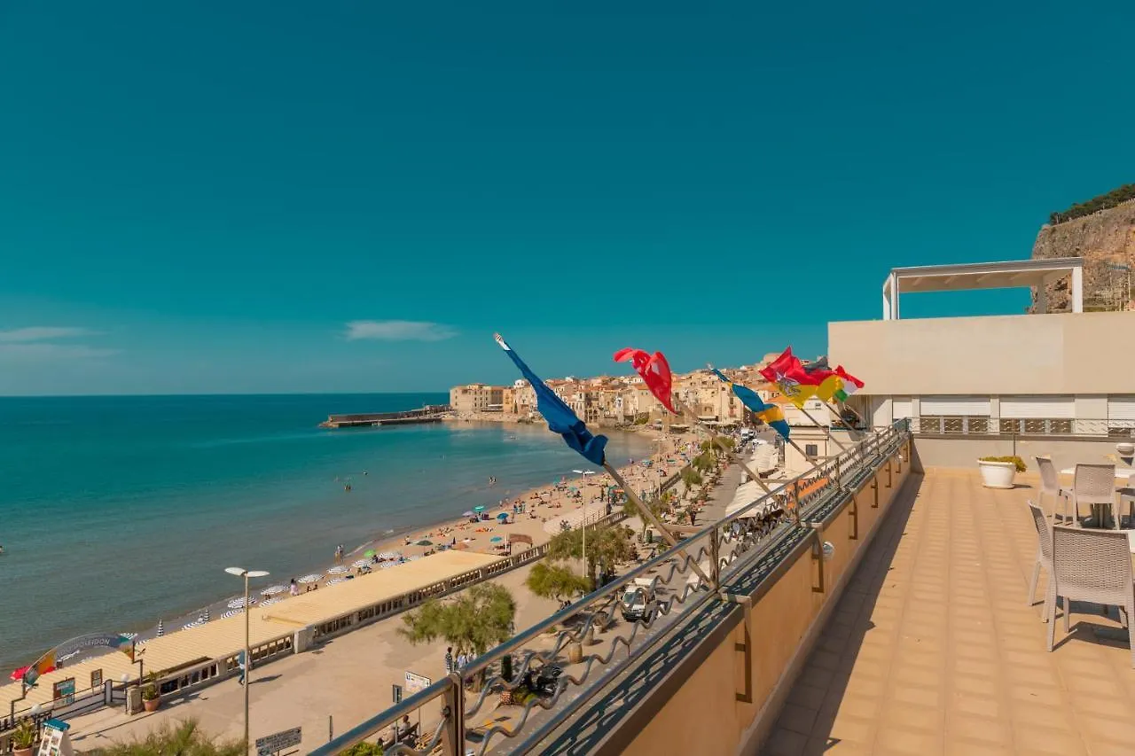 Hotel Riva Del Sole Cefalù 4*,