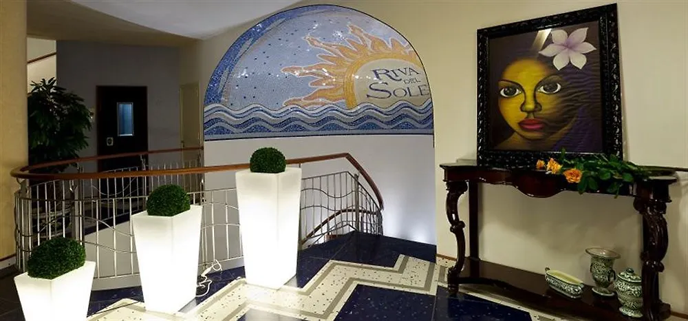 Hotel Riva Del Sole Cefalù 4*,